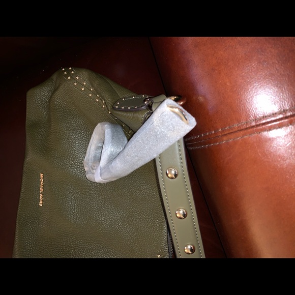 NWOT Michael Kors Olive/Army/Green Leather Purse - Picture 6 of 6